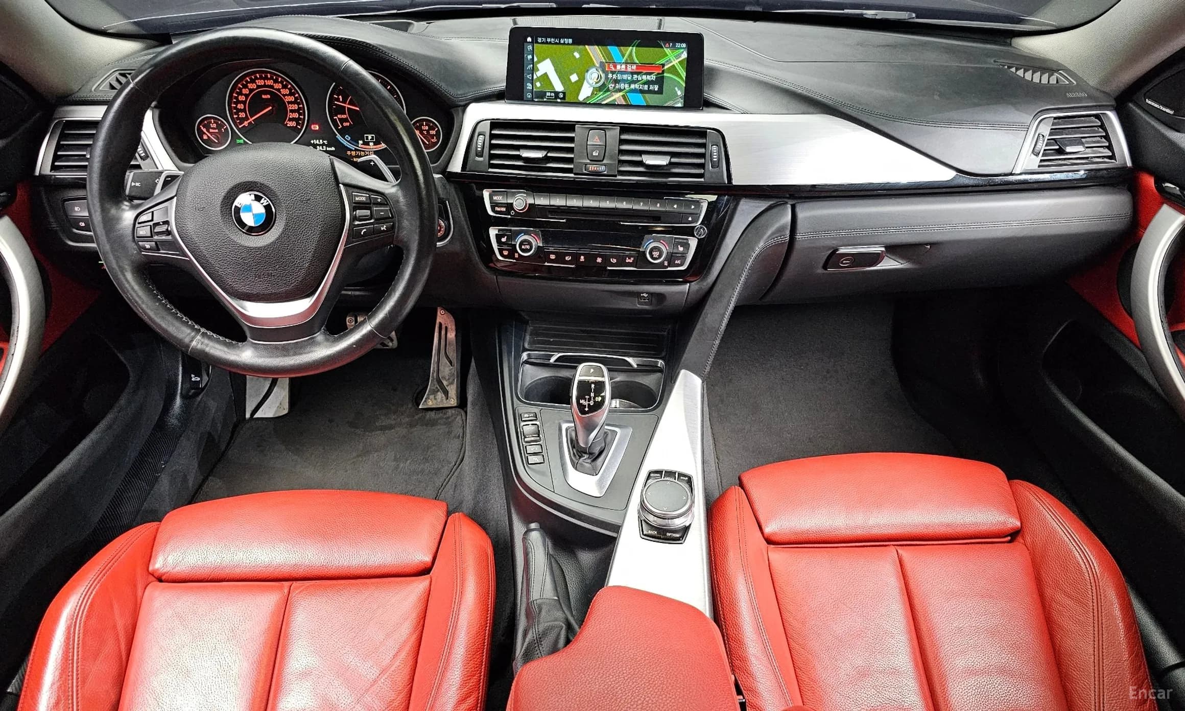 Series 4 (F32)
