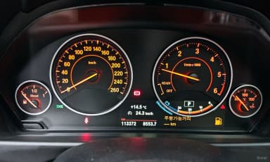 Series 4 (F32)