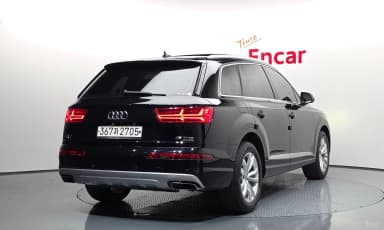 Q7 (4M)