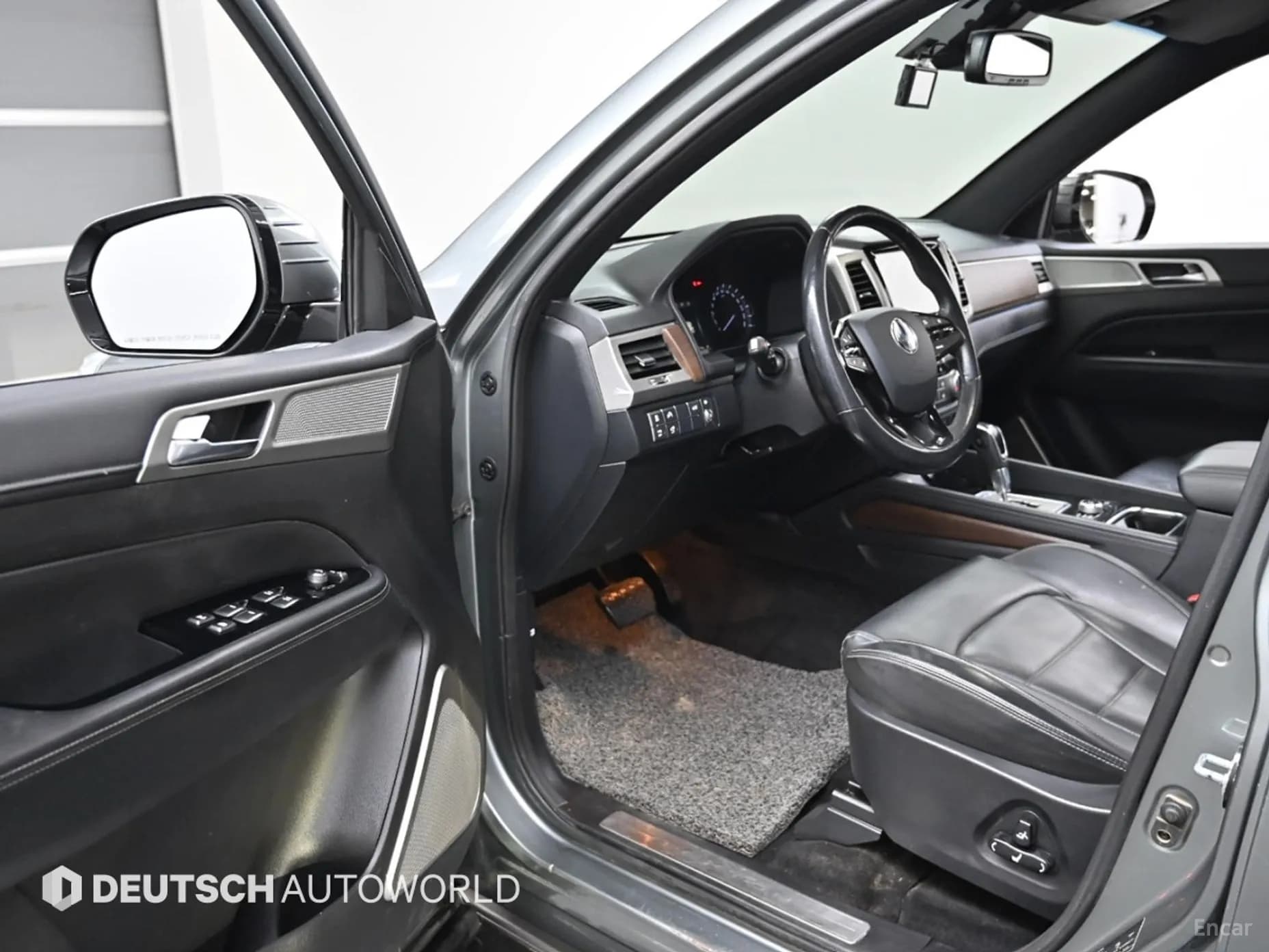 G4 Rexton