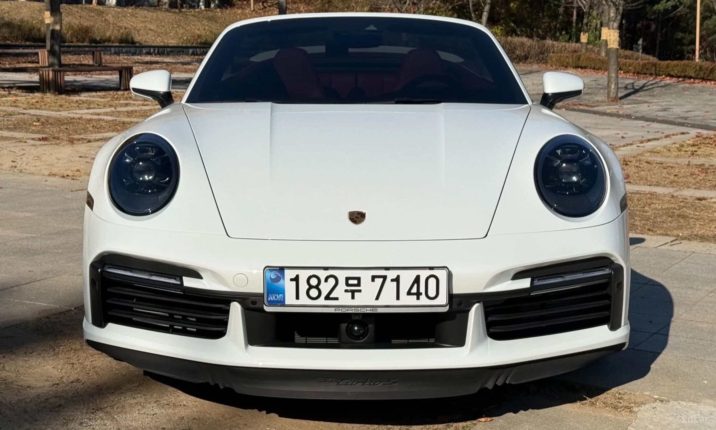 911 (992)