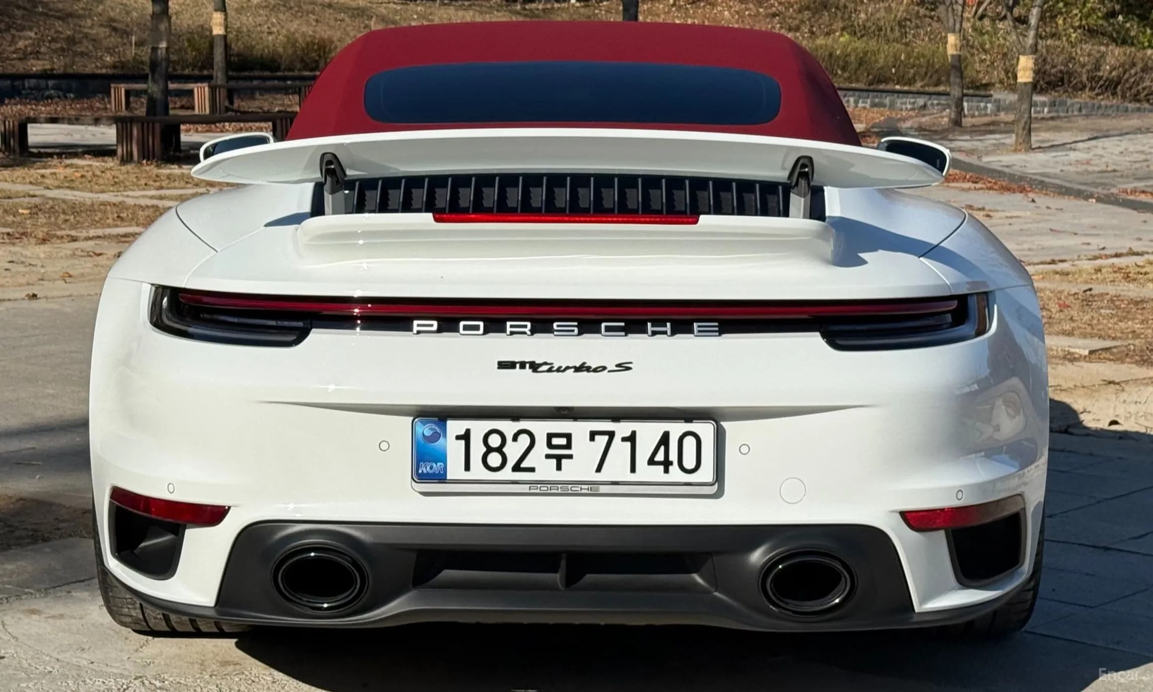 911 (992)