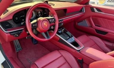 911 (992)