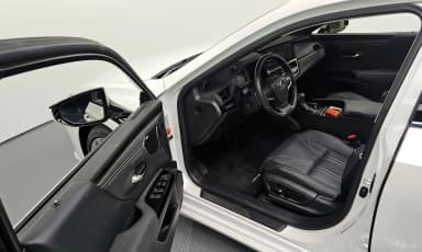 ES300h 7th Generation