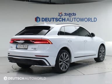 Q8 (4M)
