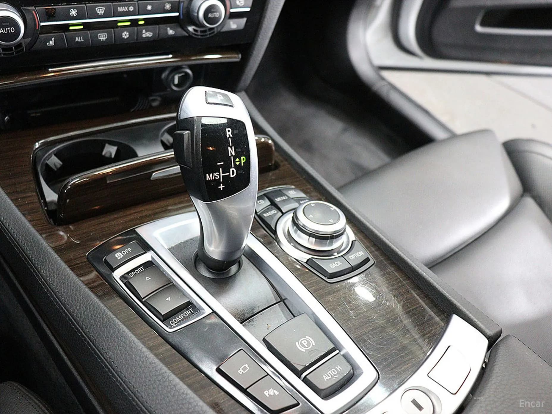 7 Series (F01)