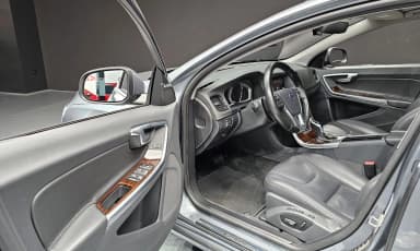 S60