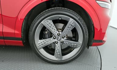 GV70