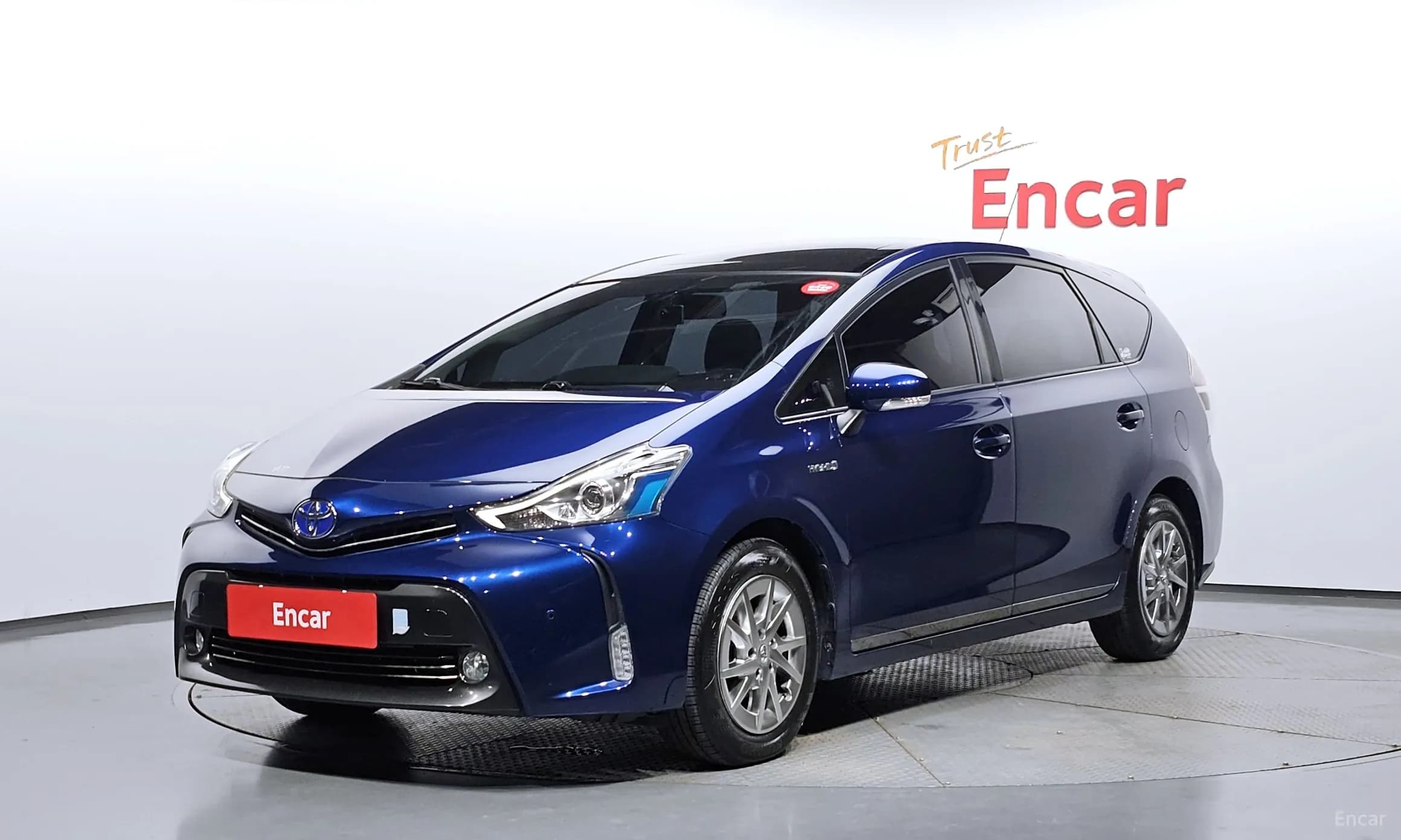 Prius V
