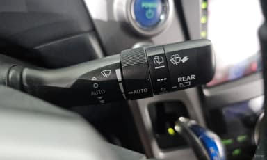 Prius V