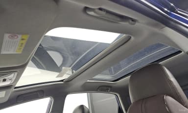 Prius V