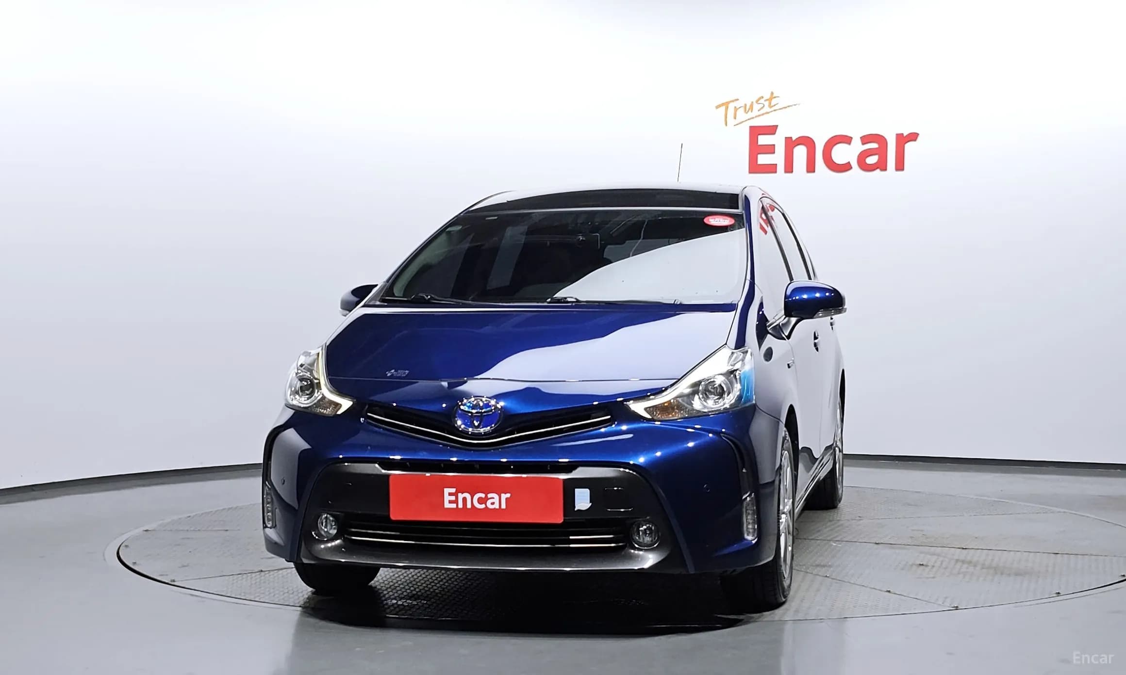 Prius V