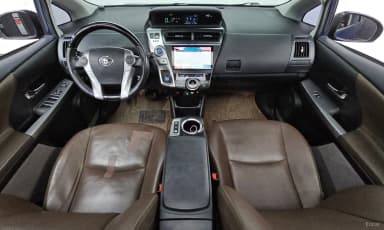Prius V