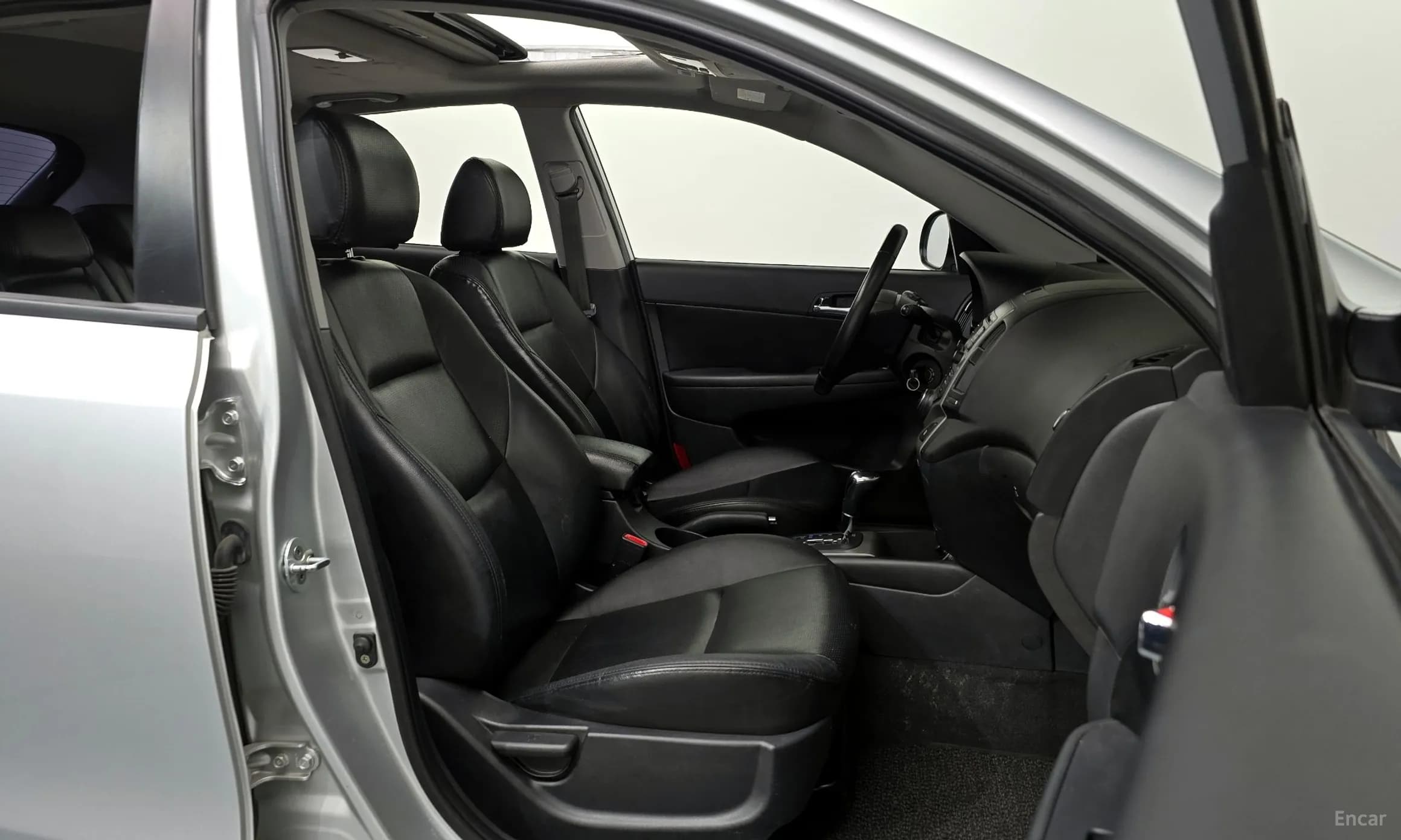 i30