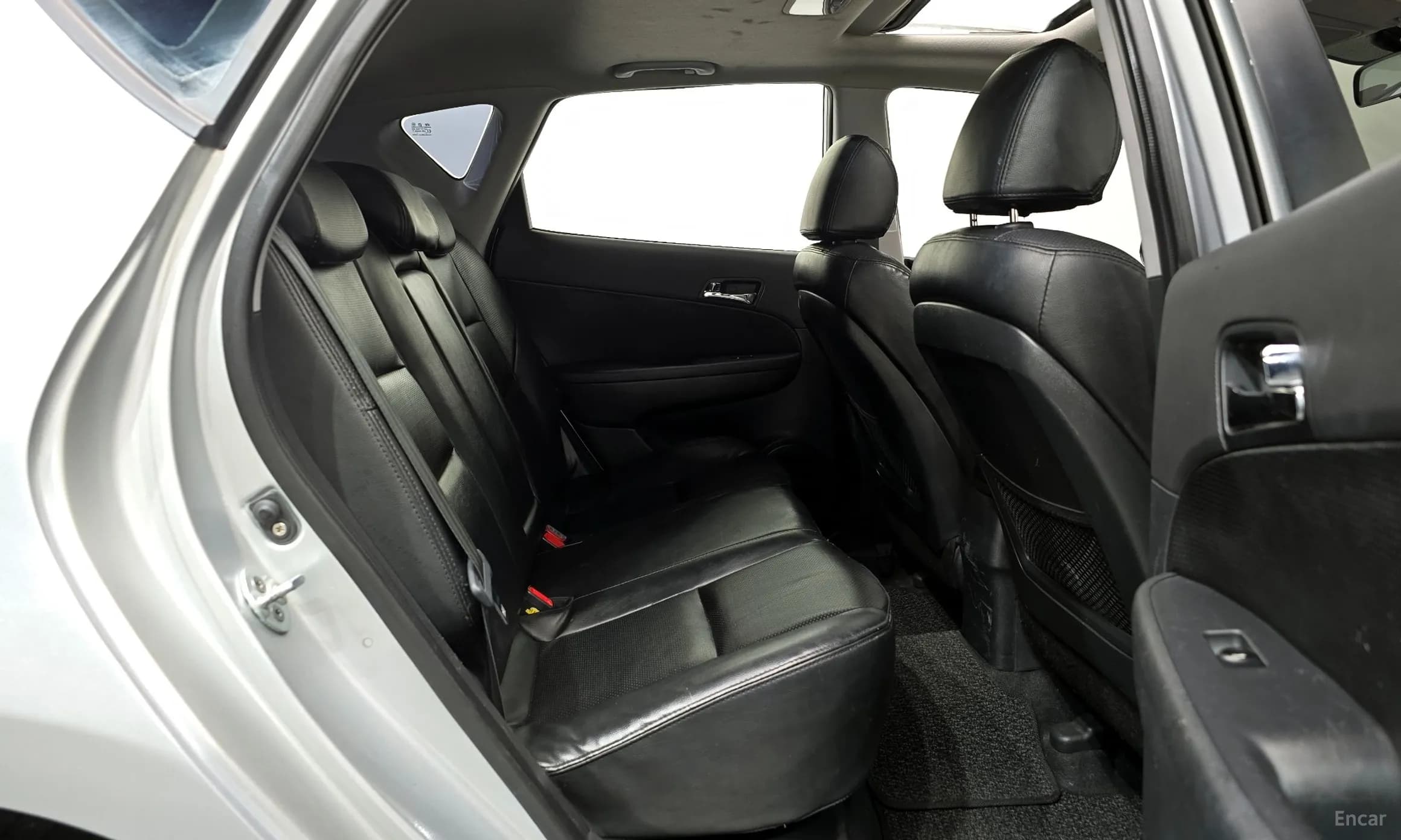 i30