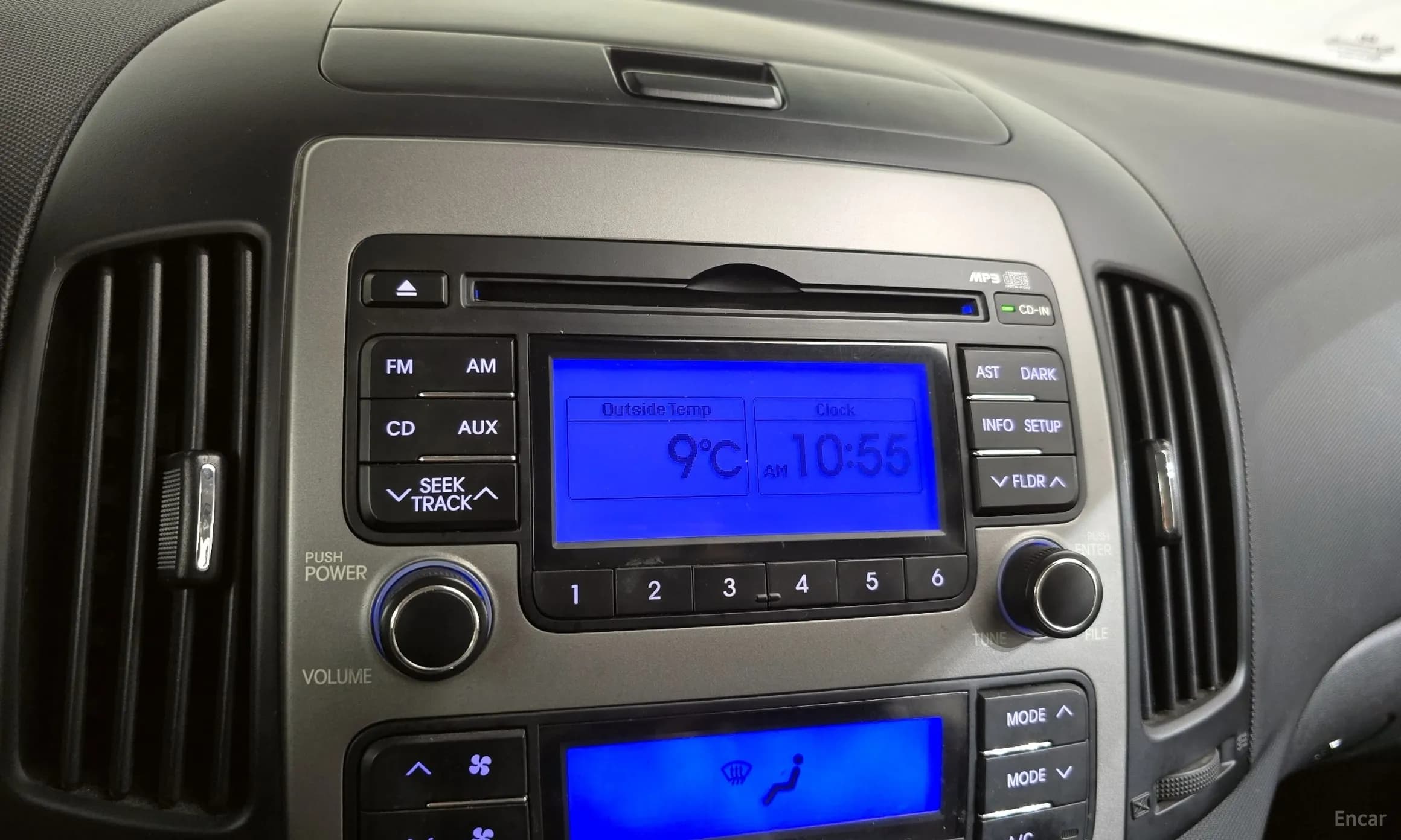 i30