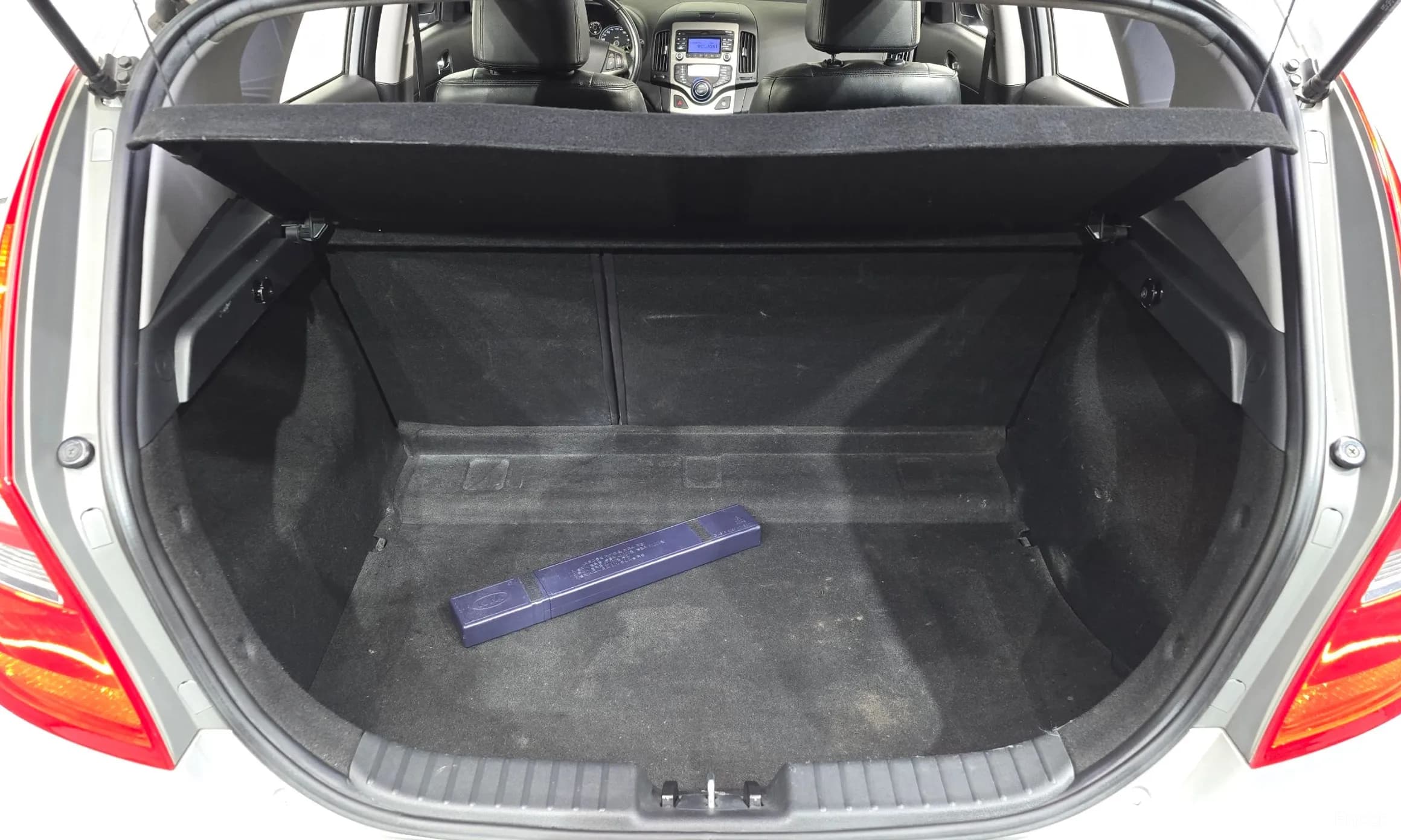 i30