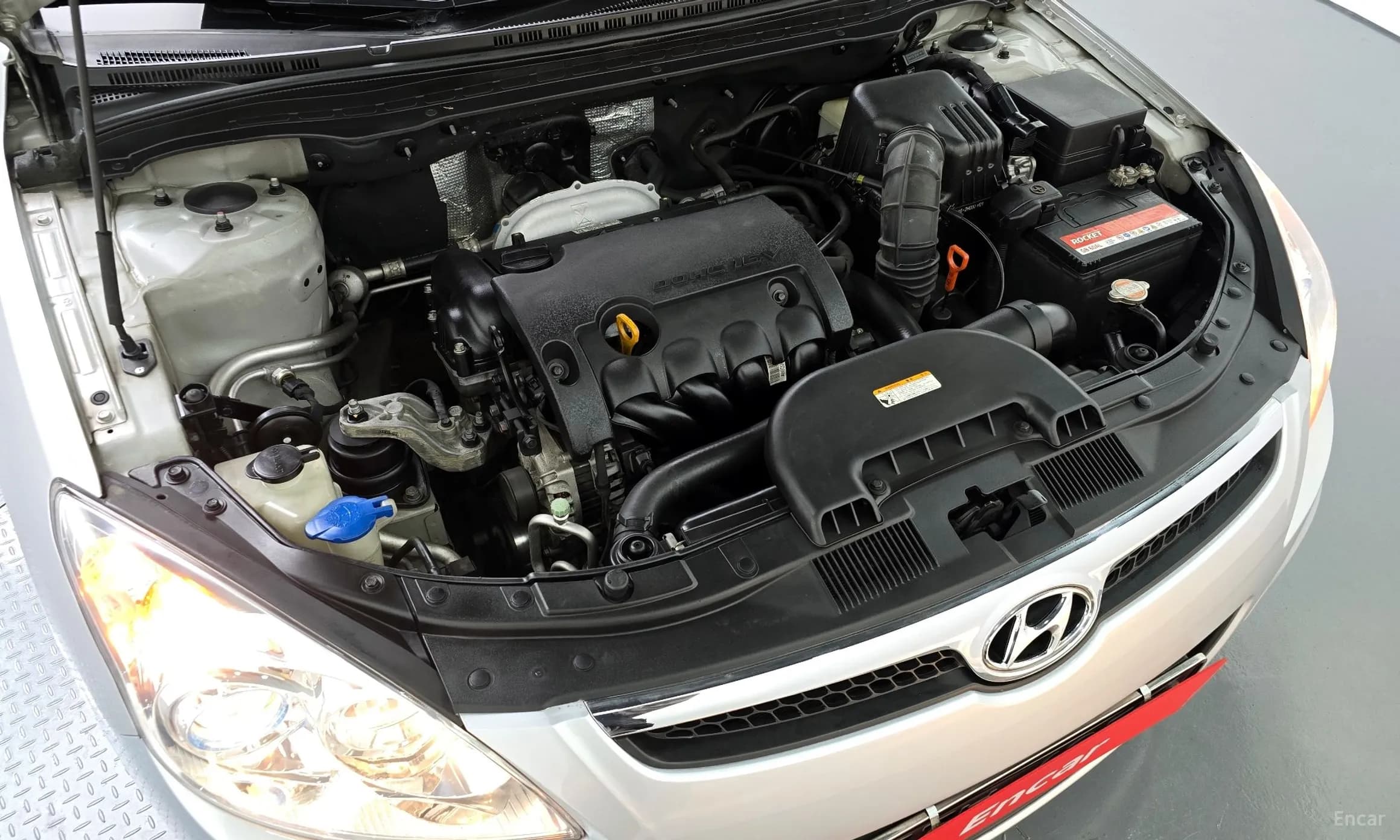 i30