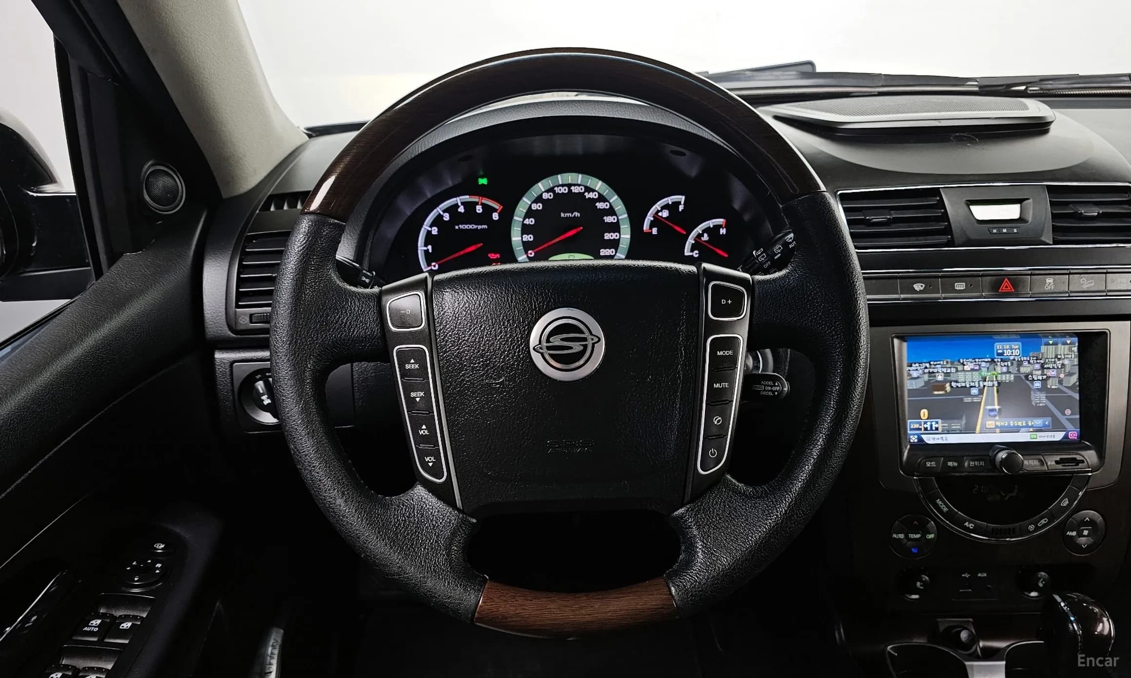 Rexton W