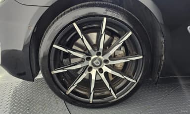 7 Series (F01)