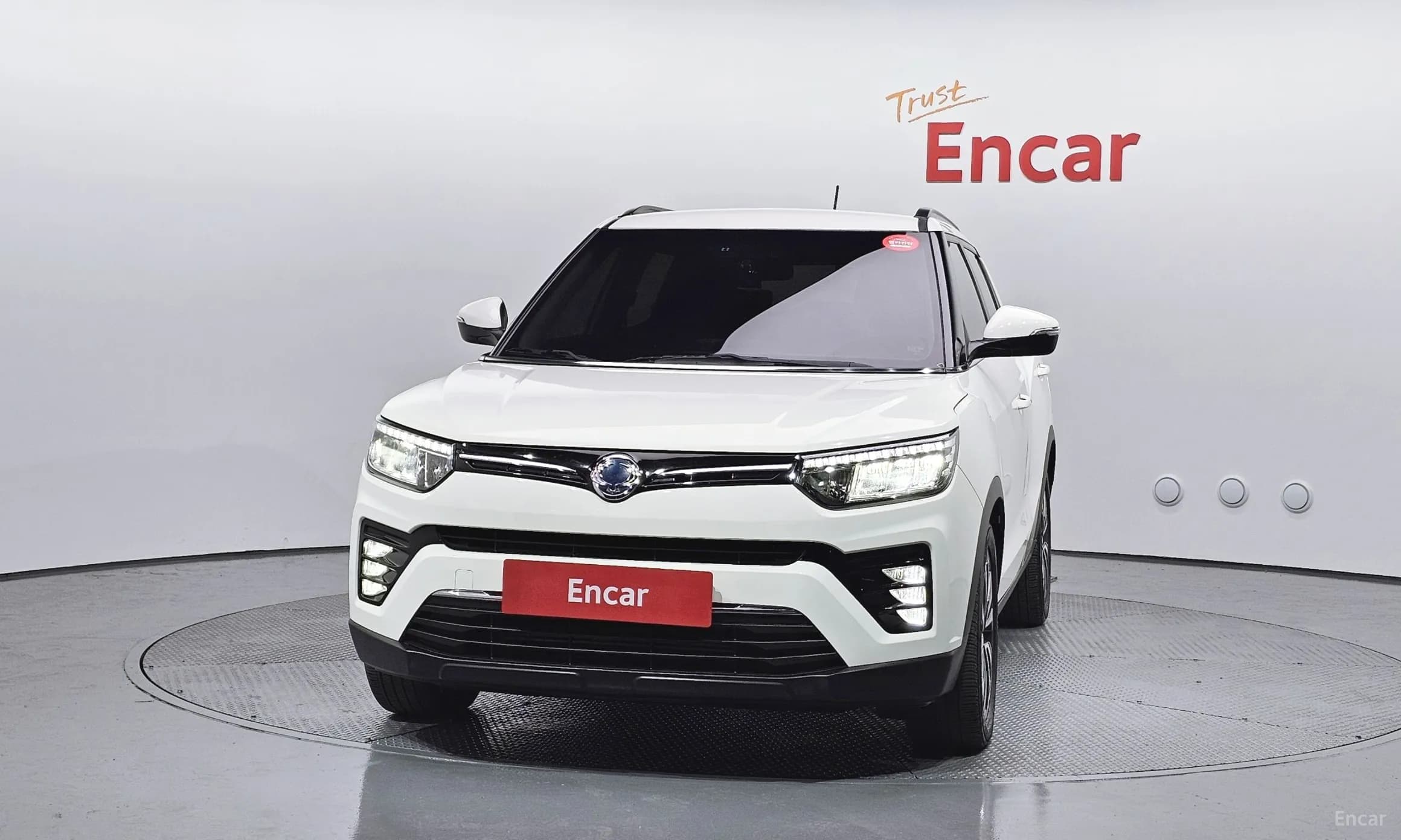 Berry New Tivoli