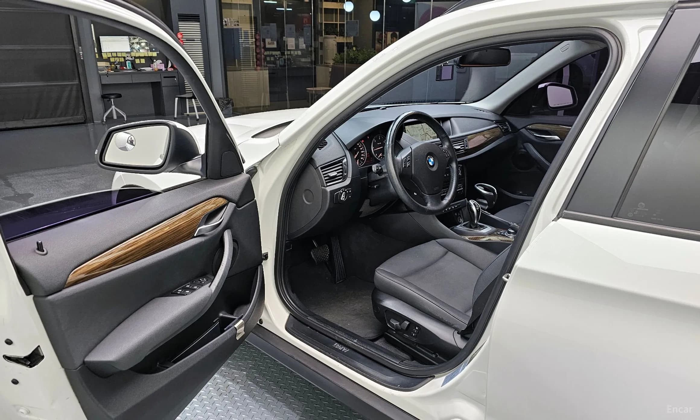 X1 (E84)