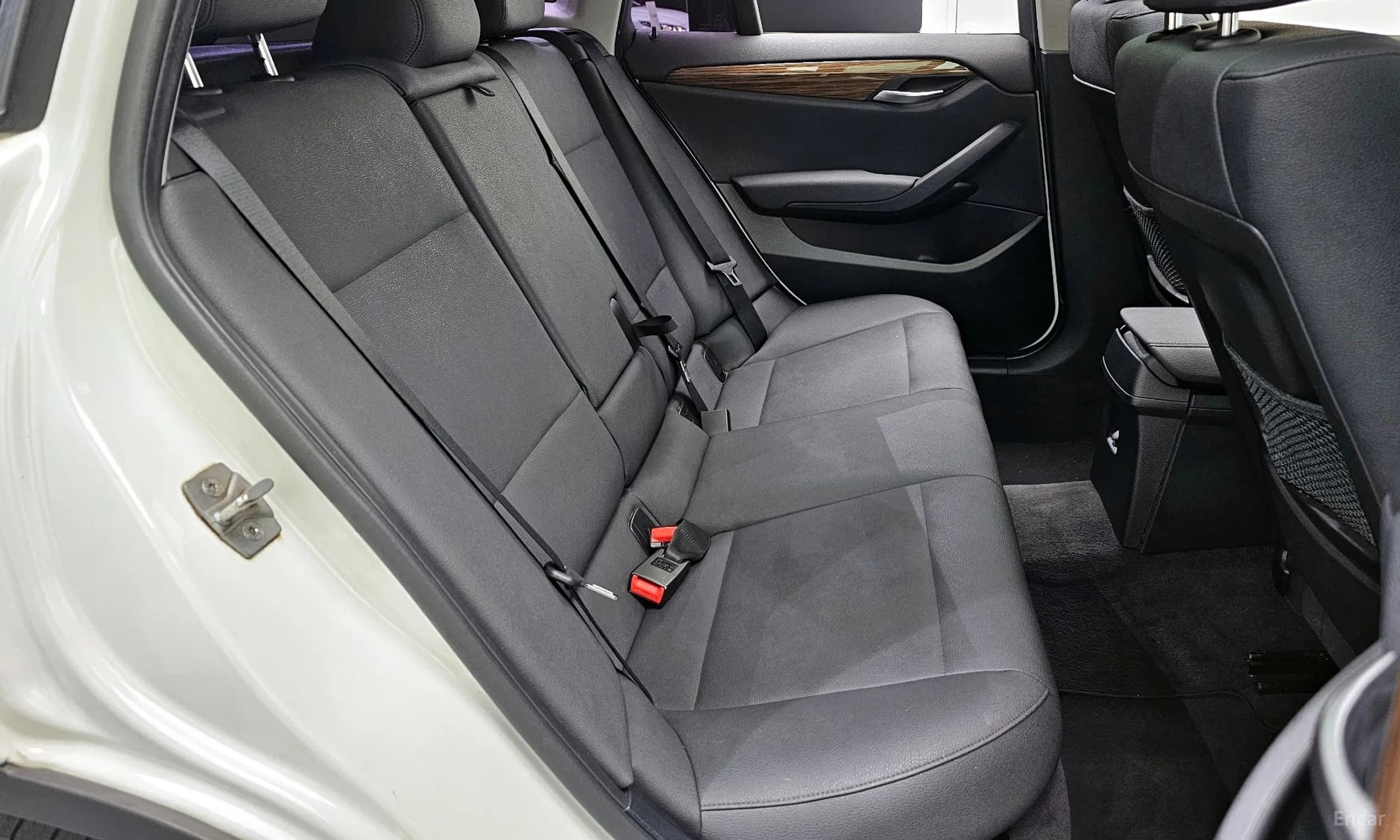 X1 (E84)