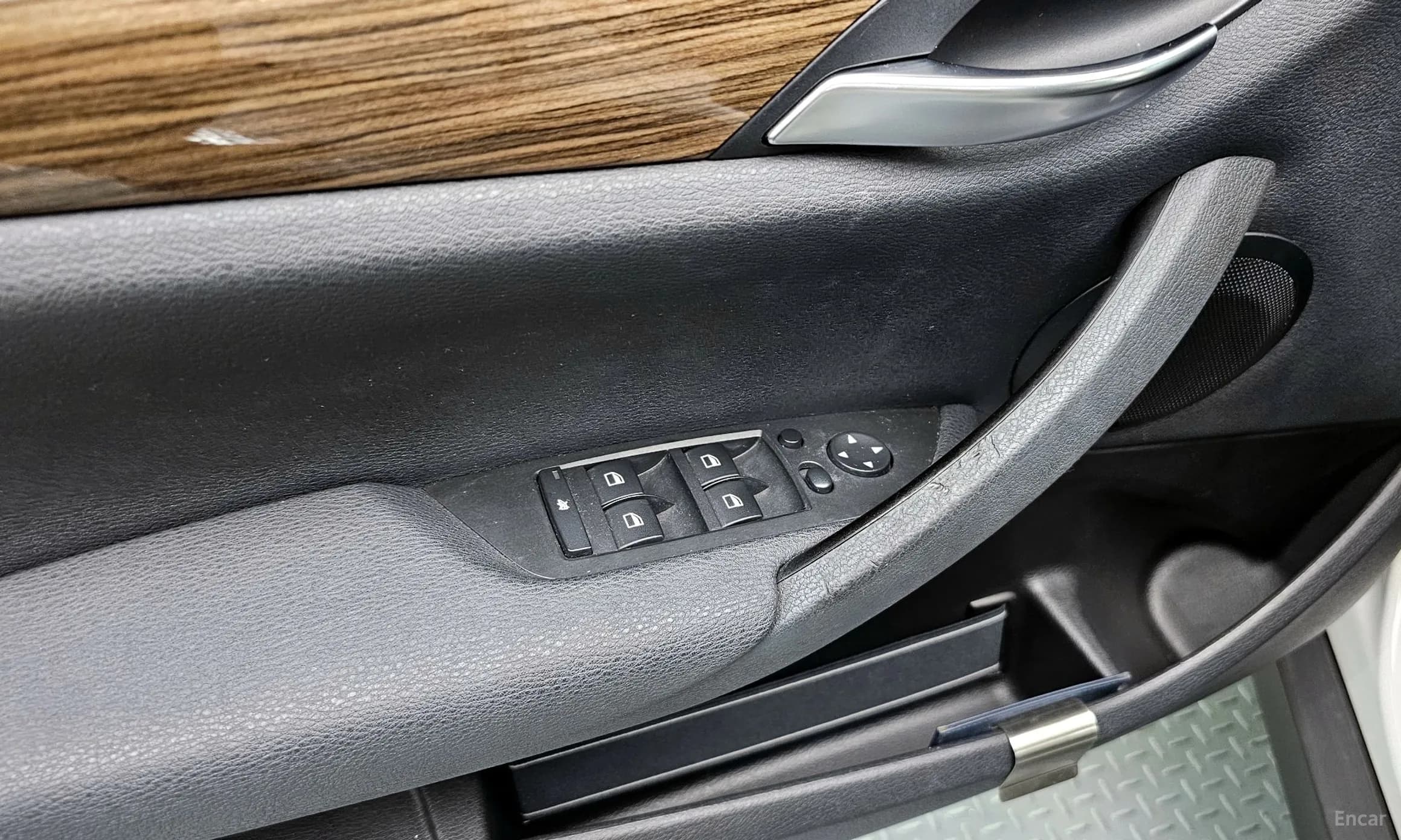 X1 (E84)
