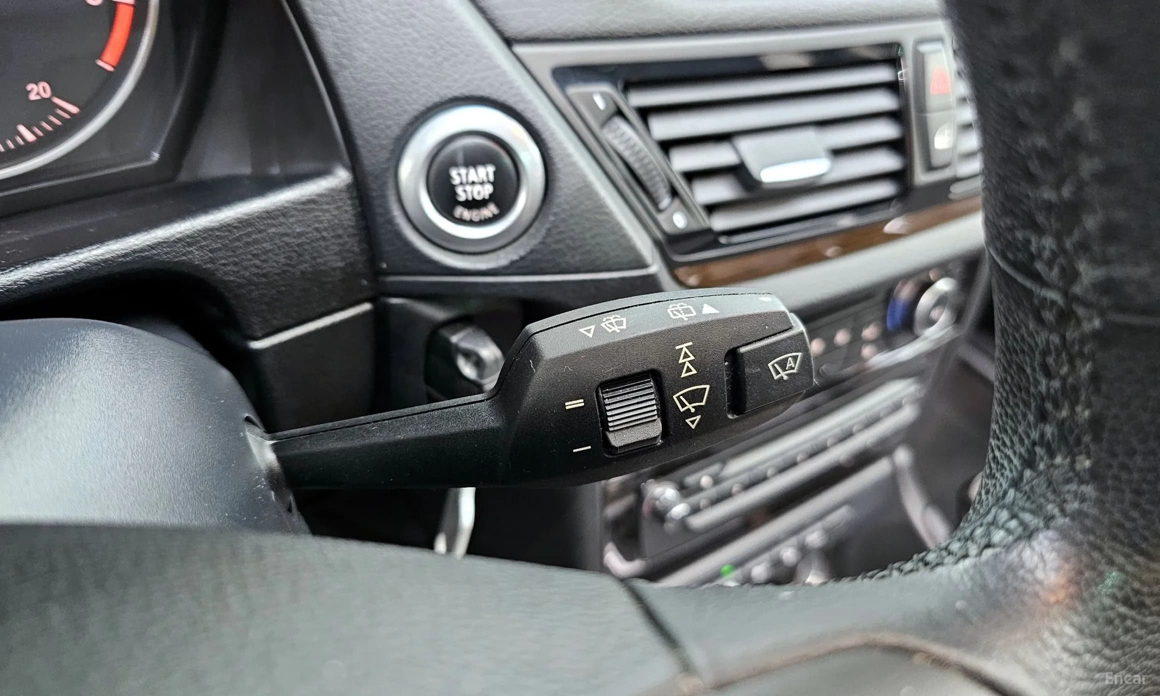 X1 (E84)