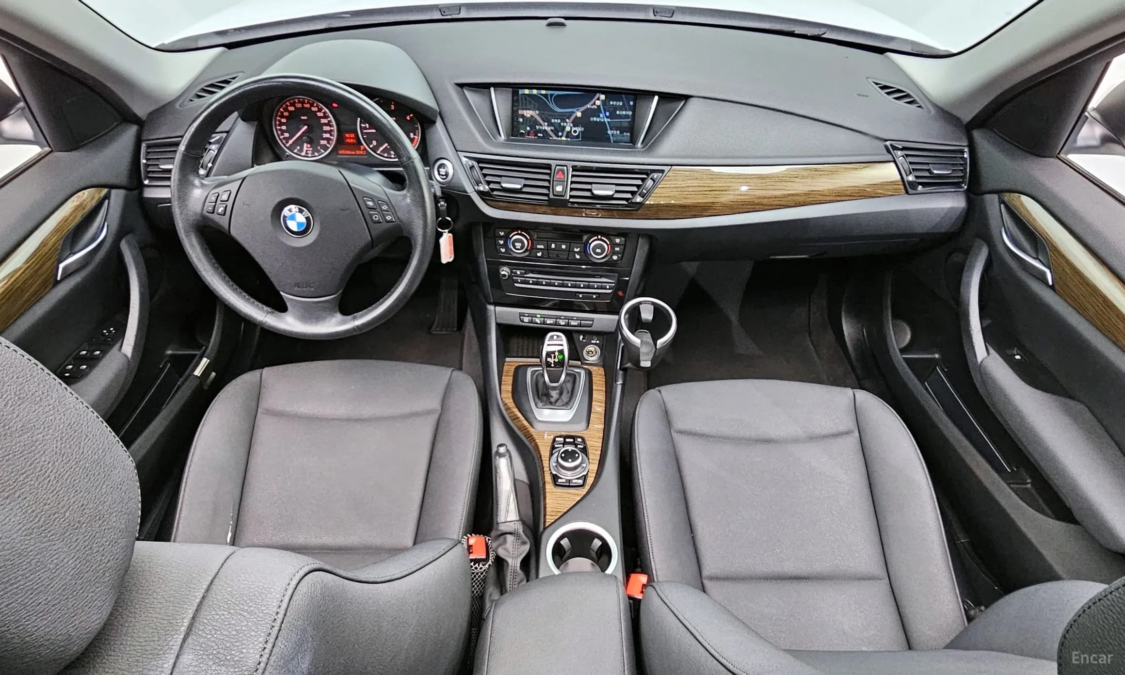 X1 (E84)