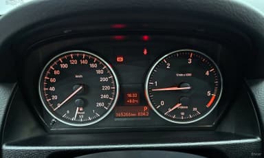 X1 (E84)