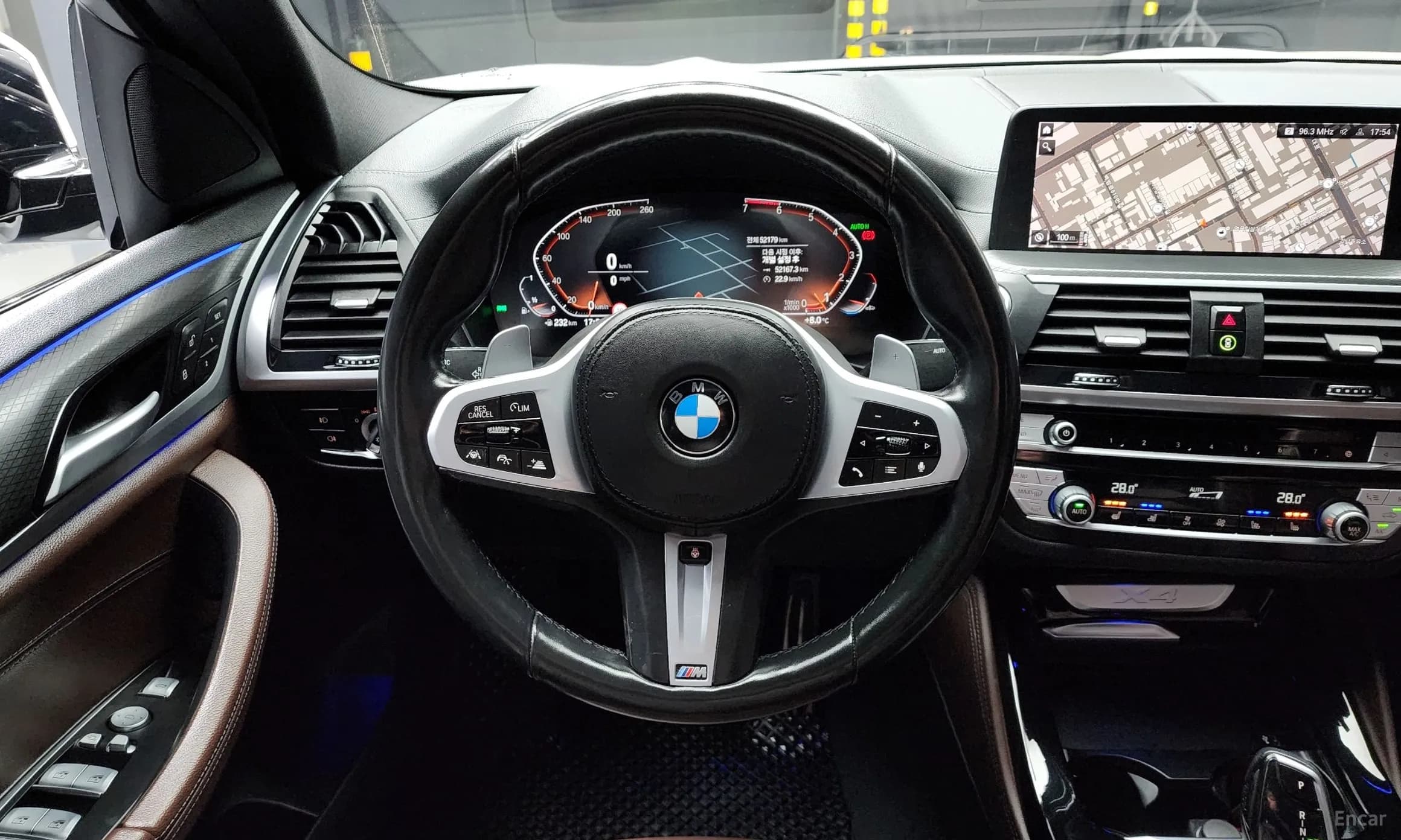 X4 (G02)