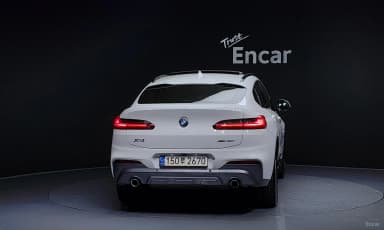 X4 (G02)