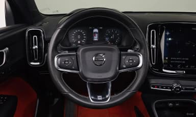 XC40