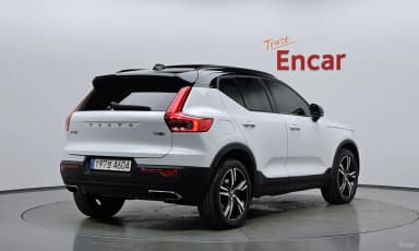 XC40