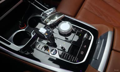 X7 (G07)
