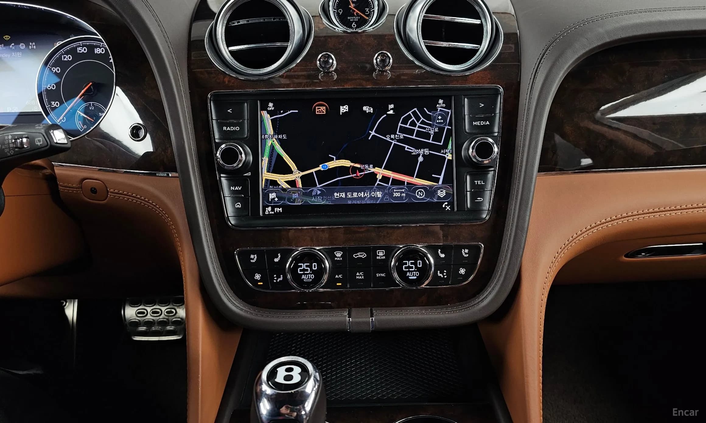 Bentayga