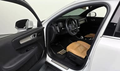 XC40