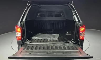 Rexton Sports Khan