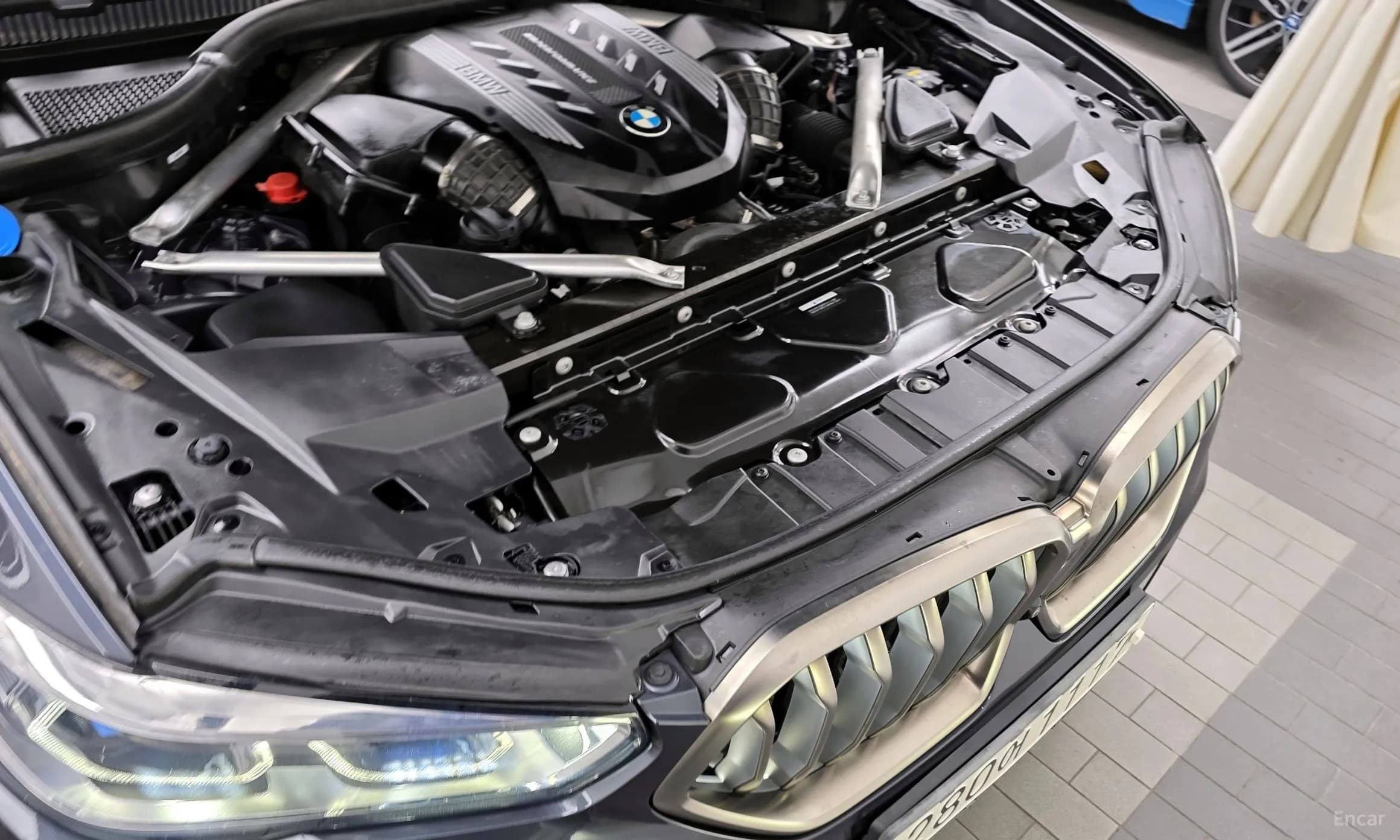X6 (G06)