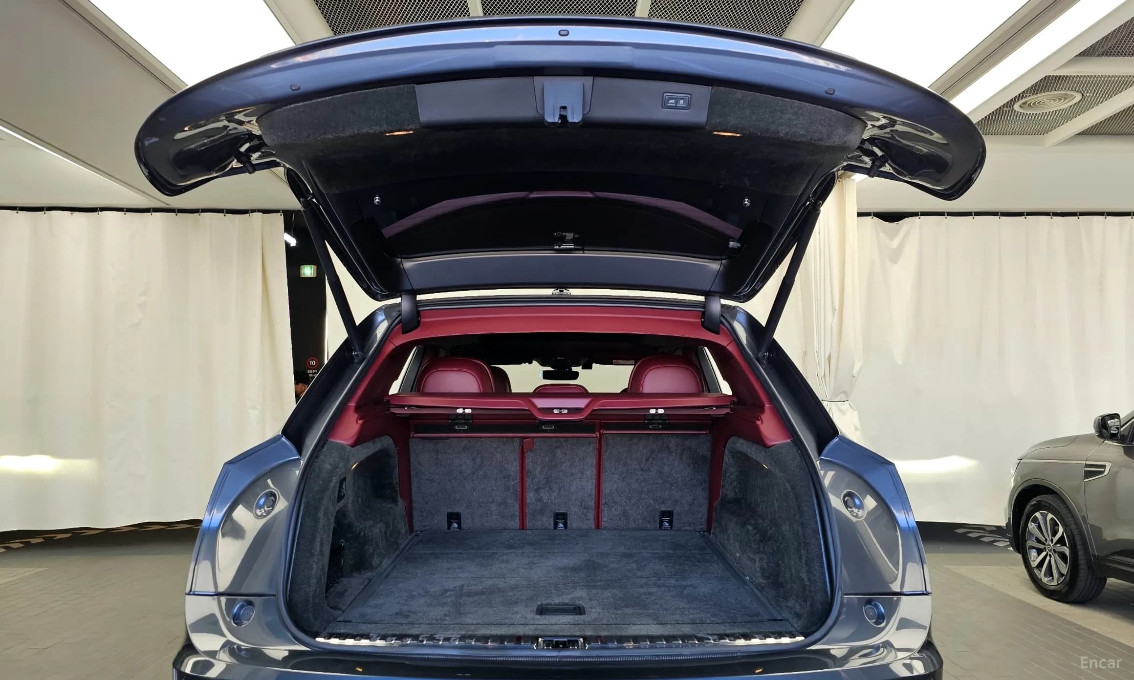 Bentayga
