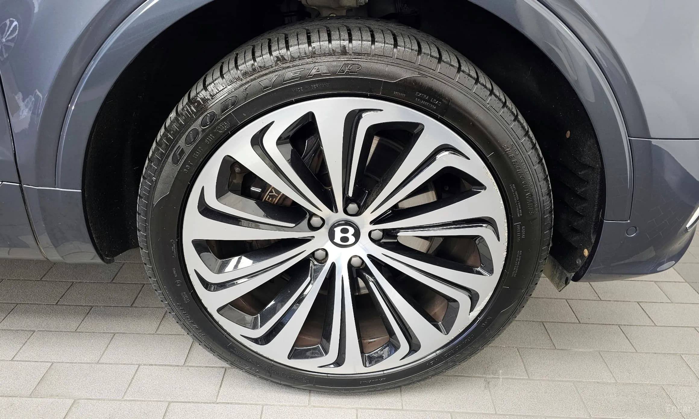 Bentayga