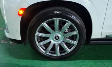 Escalade 5th Generation