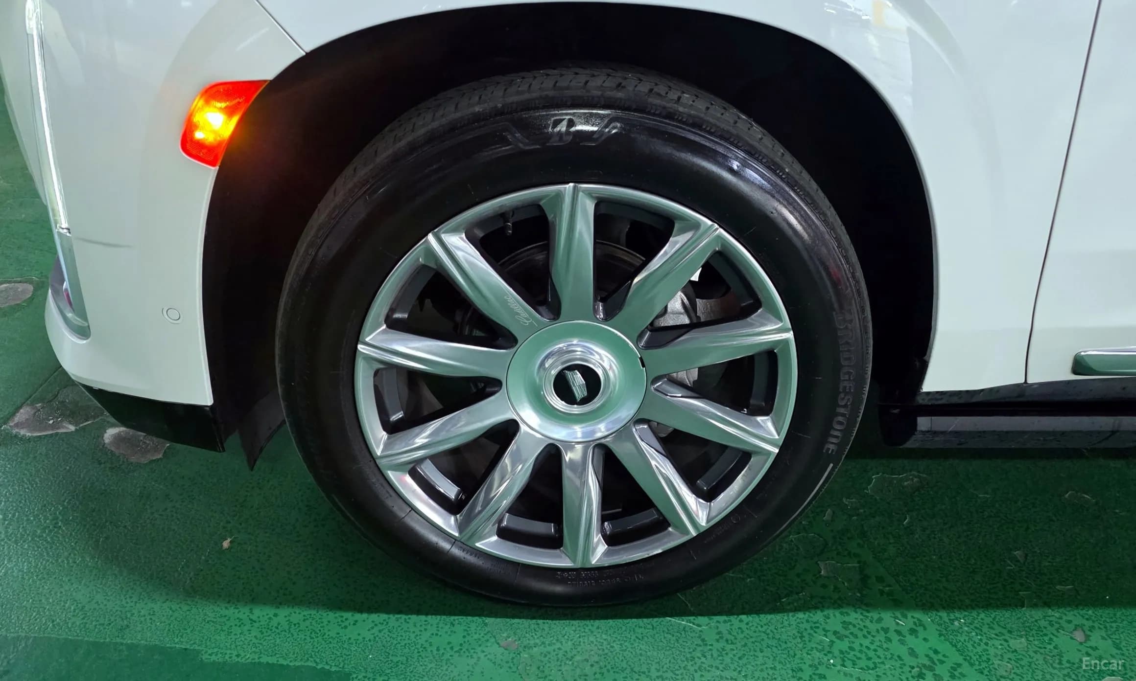 Escalade 5th Generation