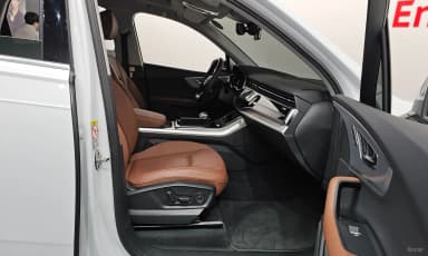 Q7 (4M)