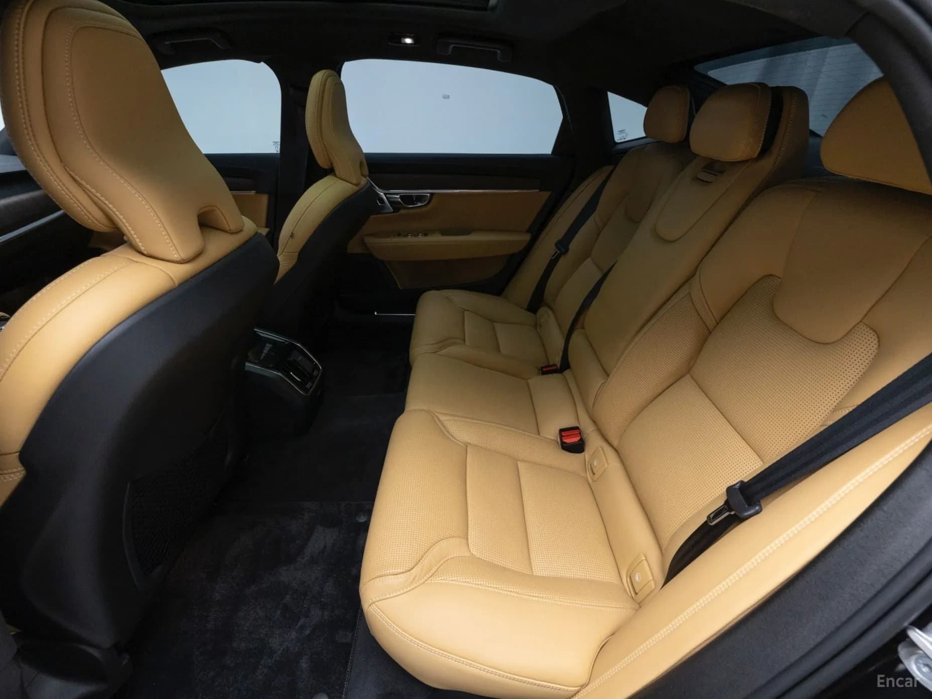 S90