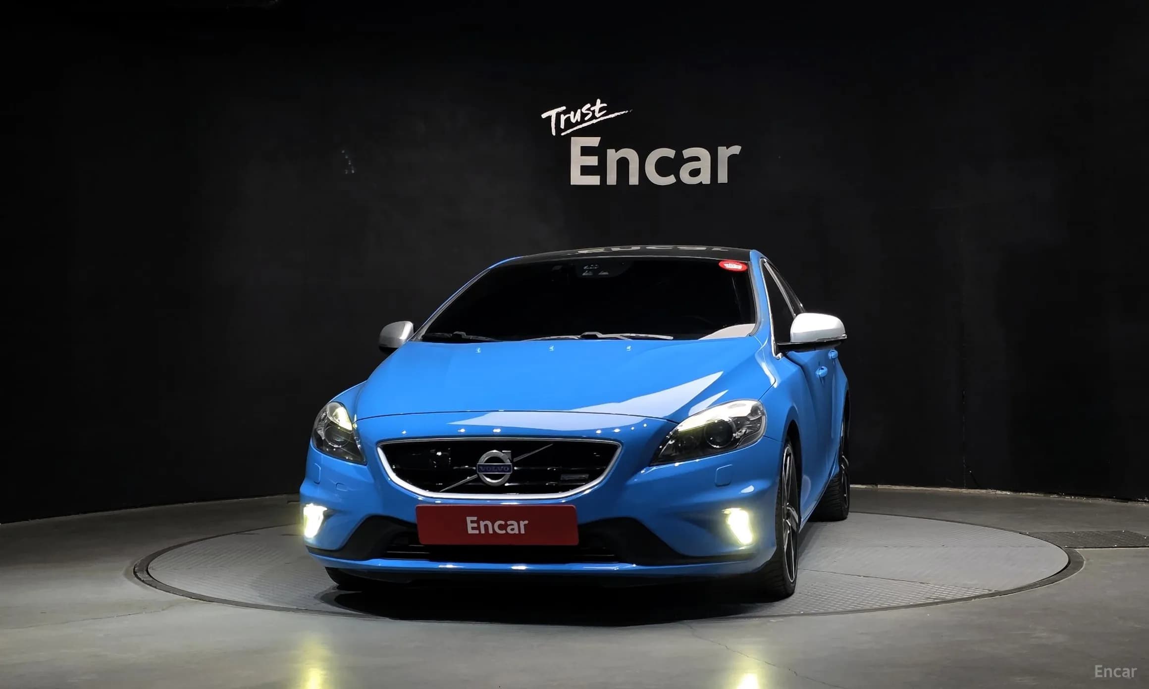 V40