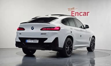 X4 (G02)