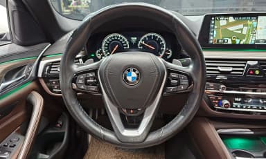 5 Series (G30)
