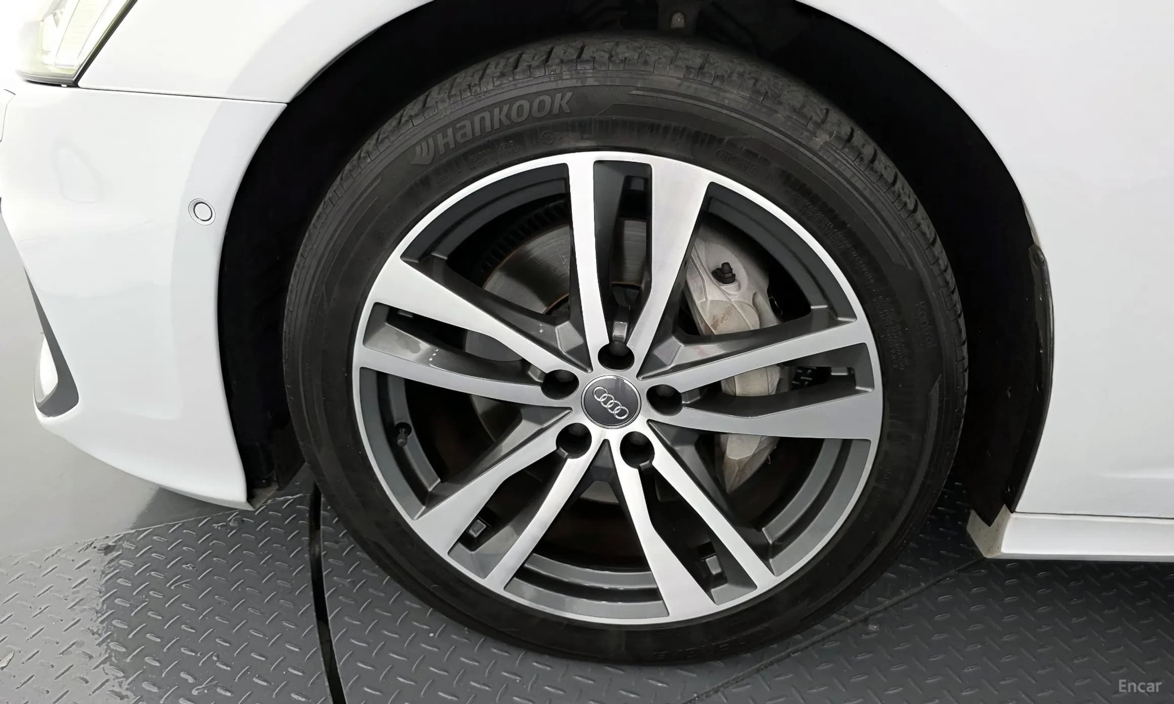 A6 (C8)